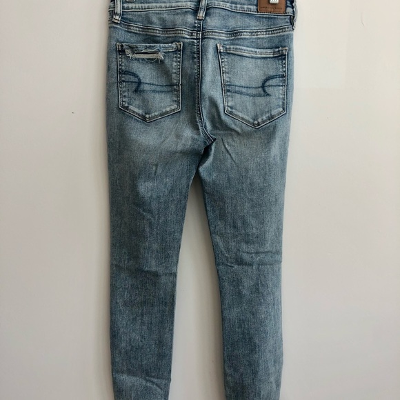 American Eagle Hi-Rise Ripped Jeggings Size 8 - Picture 3 of 8